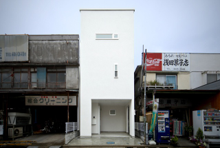 Illustration for article titled Cramped Or Not, I Want To Live in These Tiny Japanese Houses
